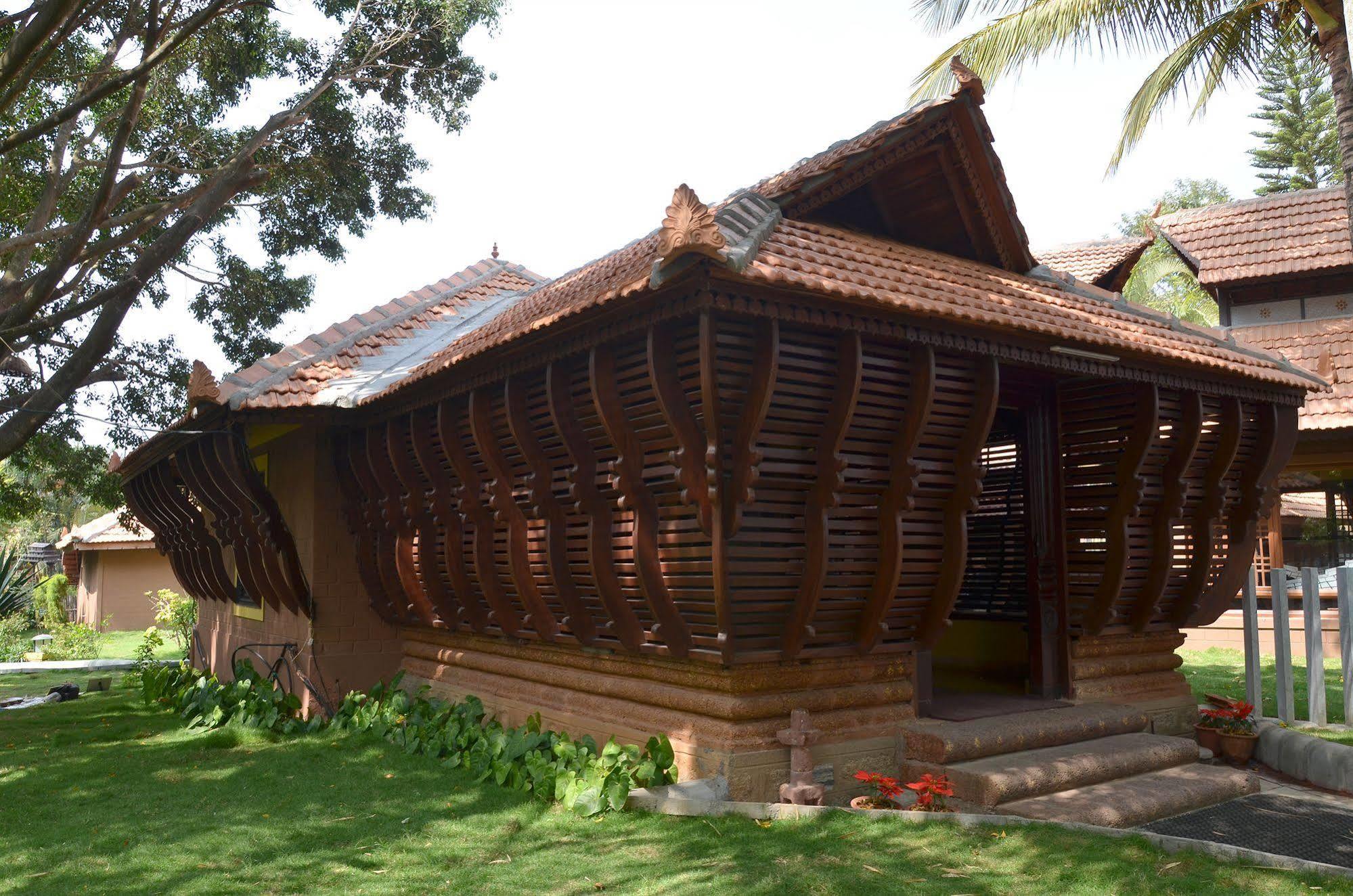Hoysala Village Resort ハッサン エクステリア 写真